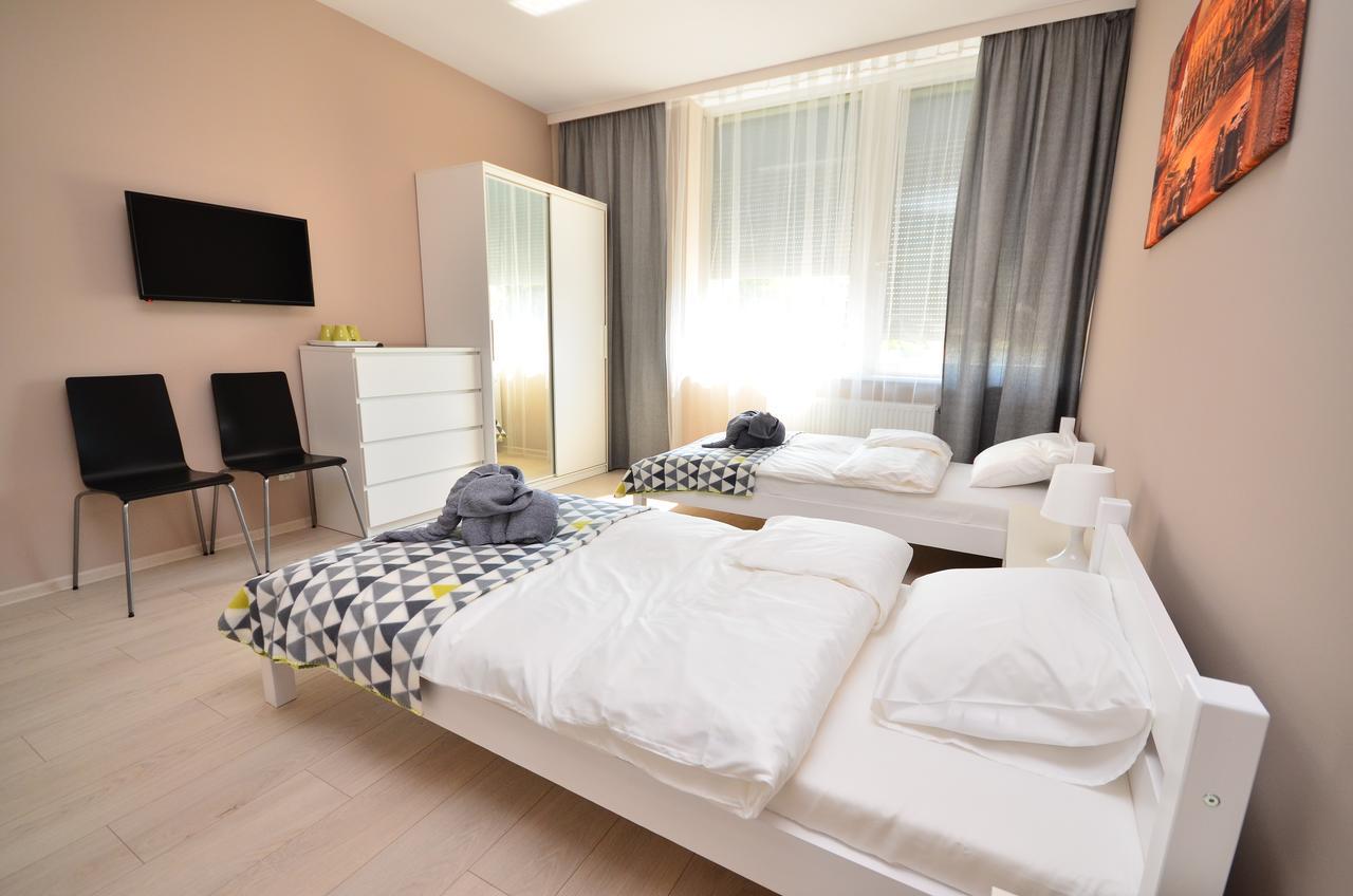G'Hostel Deszczno Eksteriør bilde